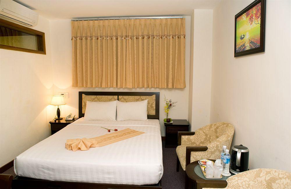 Dong Kinh A Hotel Ho Chi Minh City Exterior photo