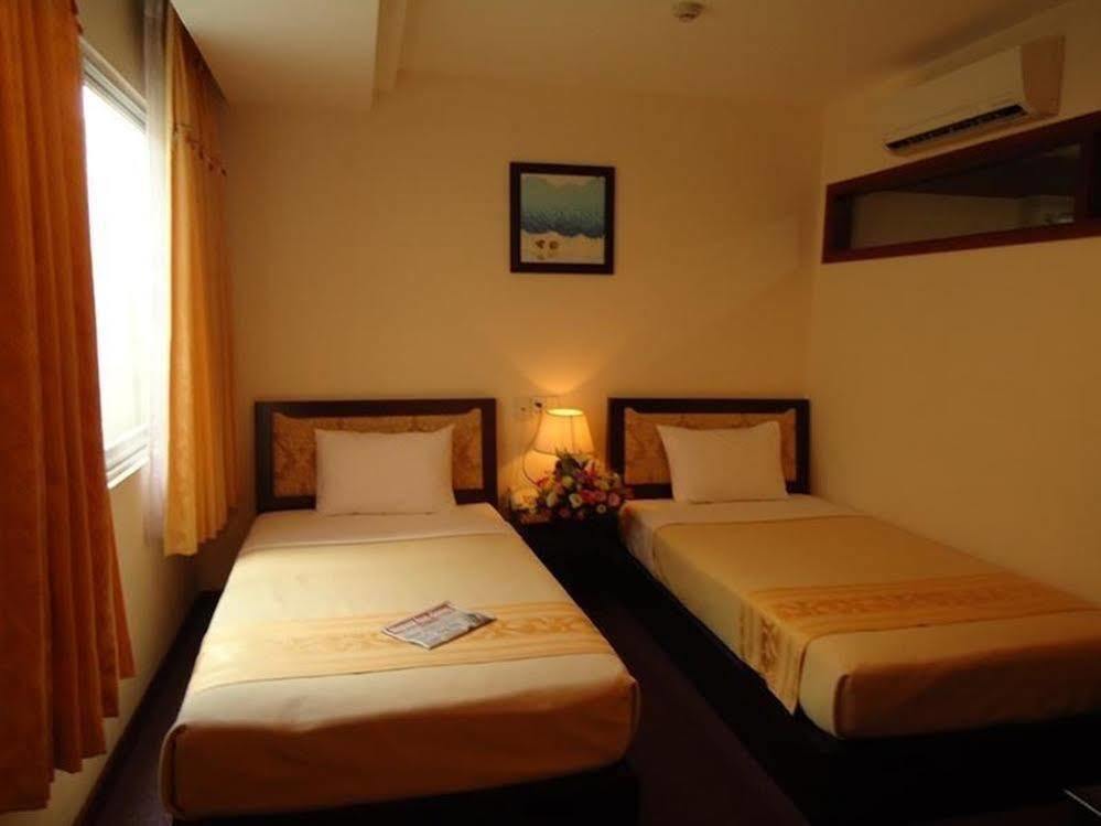 Dong Kinh A Hotel Ho Chi Minh City Exterior photo
